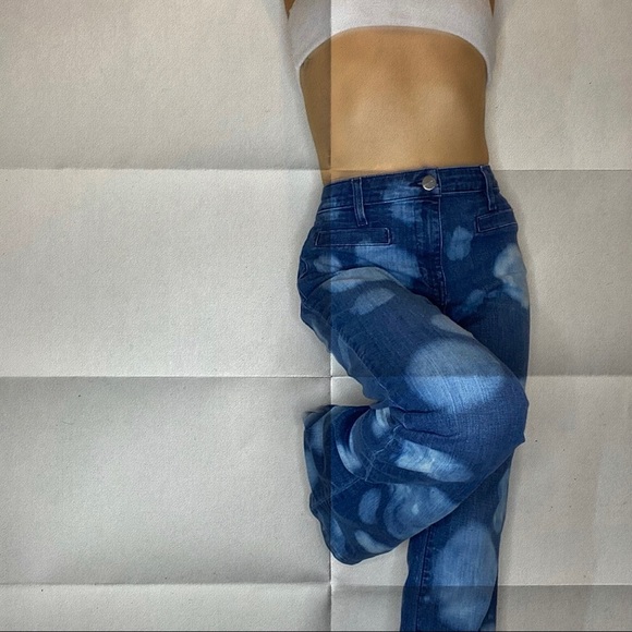 Bleached high Waisted Boot Cut Jeans - Picture 2 of 8